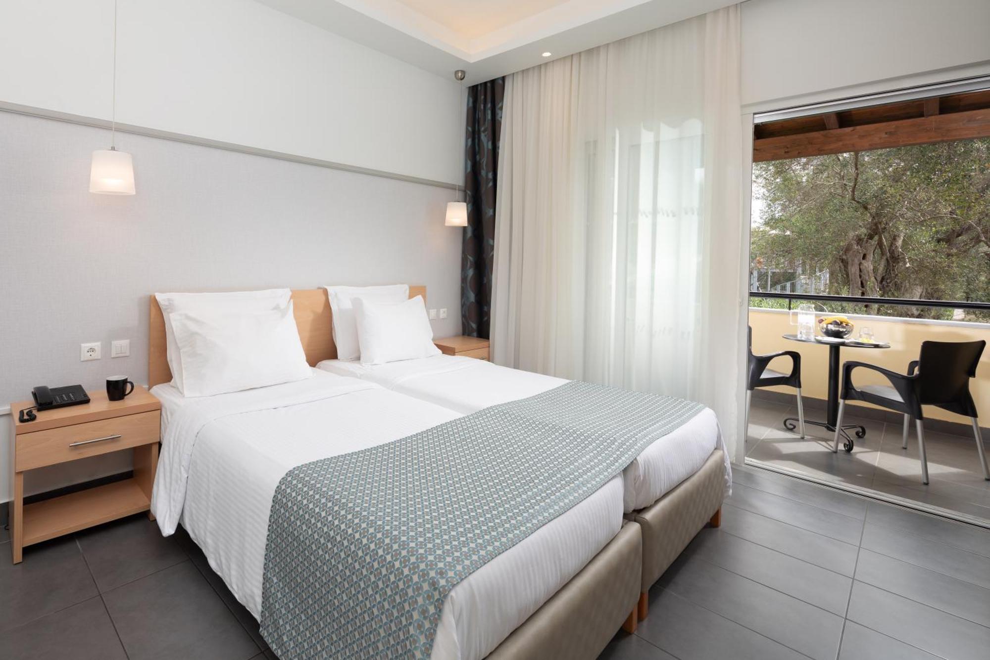 Sentido Apollo Palace 梅松吉 外观 照片 A room at the hotel